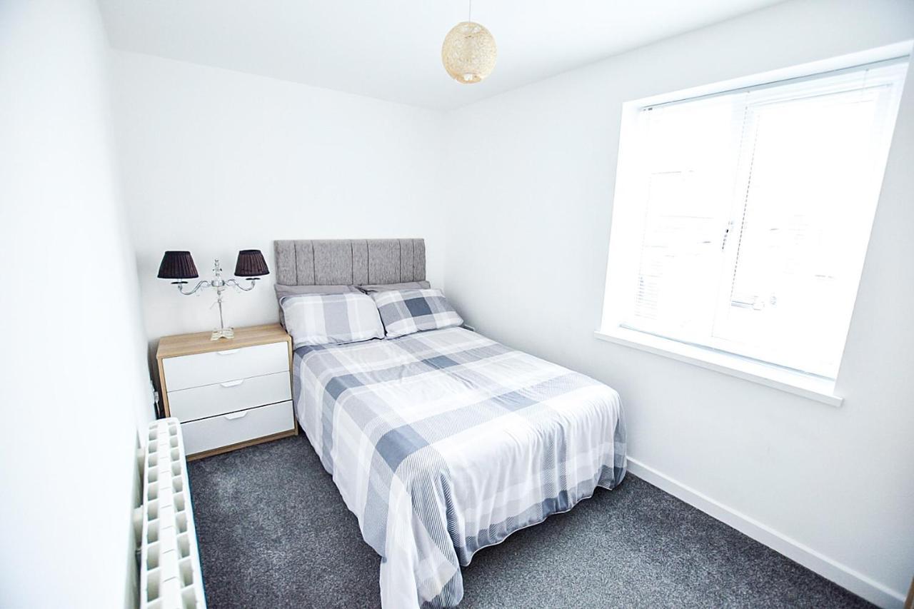 Sunderland Short Stays 2 Bedroom Apartment Free Parking Fulwell Sr6 Bagian luar foto