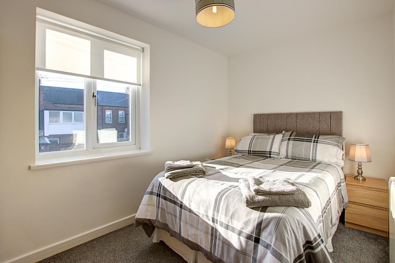 Sunderland Short Stays 2 Bedroom Apartment Free Parking Fulwell Sr6 Bagian luar foto