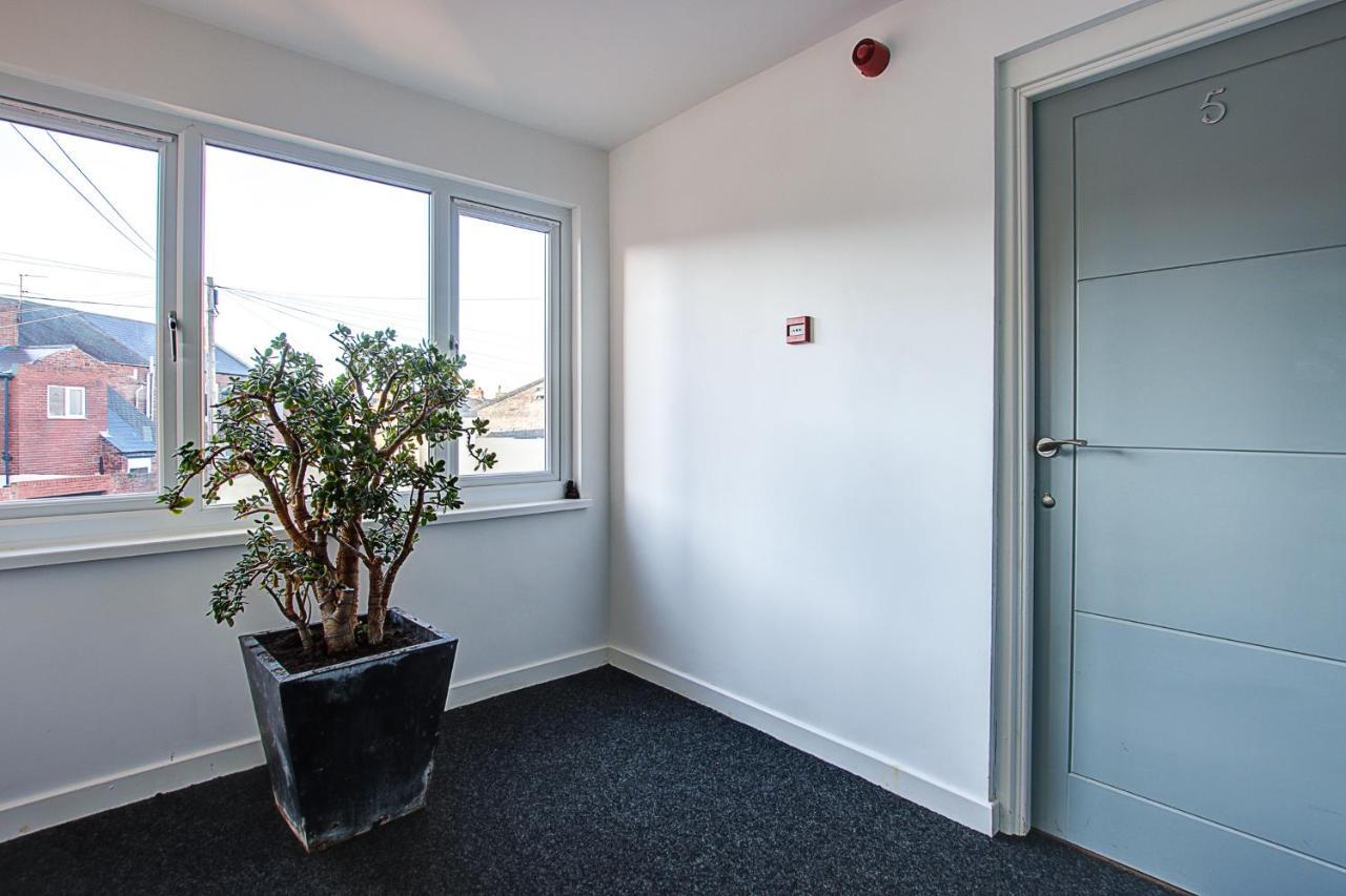 Sunderland Short Stays 2 Bedroom Apartment Free Parking Fulwell Sr6 Bagian luar foto