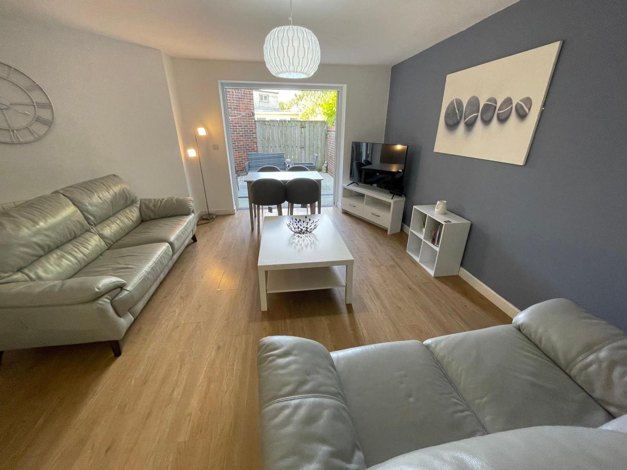 Sunderland Short Stays 2 Bedroom Apartment Free Parking Fulwell Sr6 Bagian luar foto