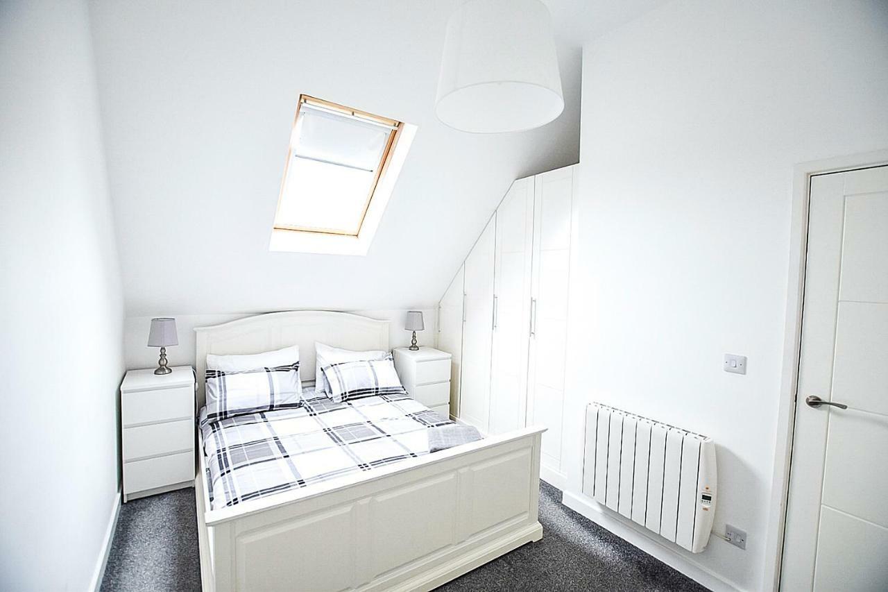 Sunderland Short Stays 2 Bedroom Apartment Free Parking Fulwell Sr6 Bagian luar foto